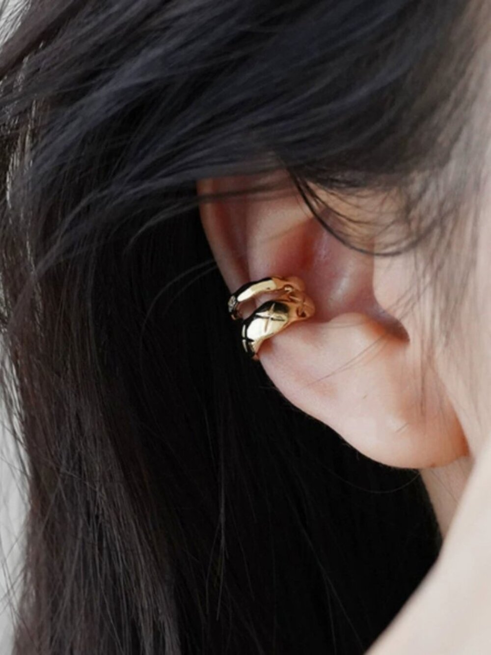 French niche earrings for those without pierced ears